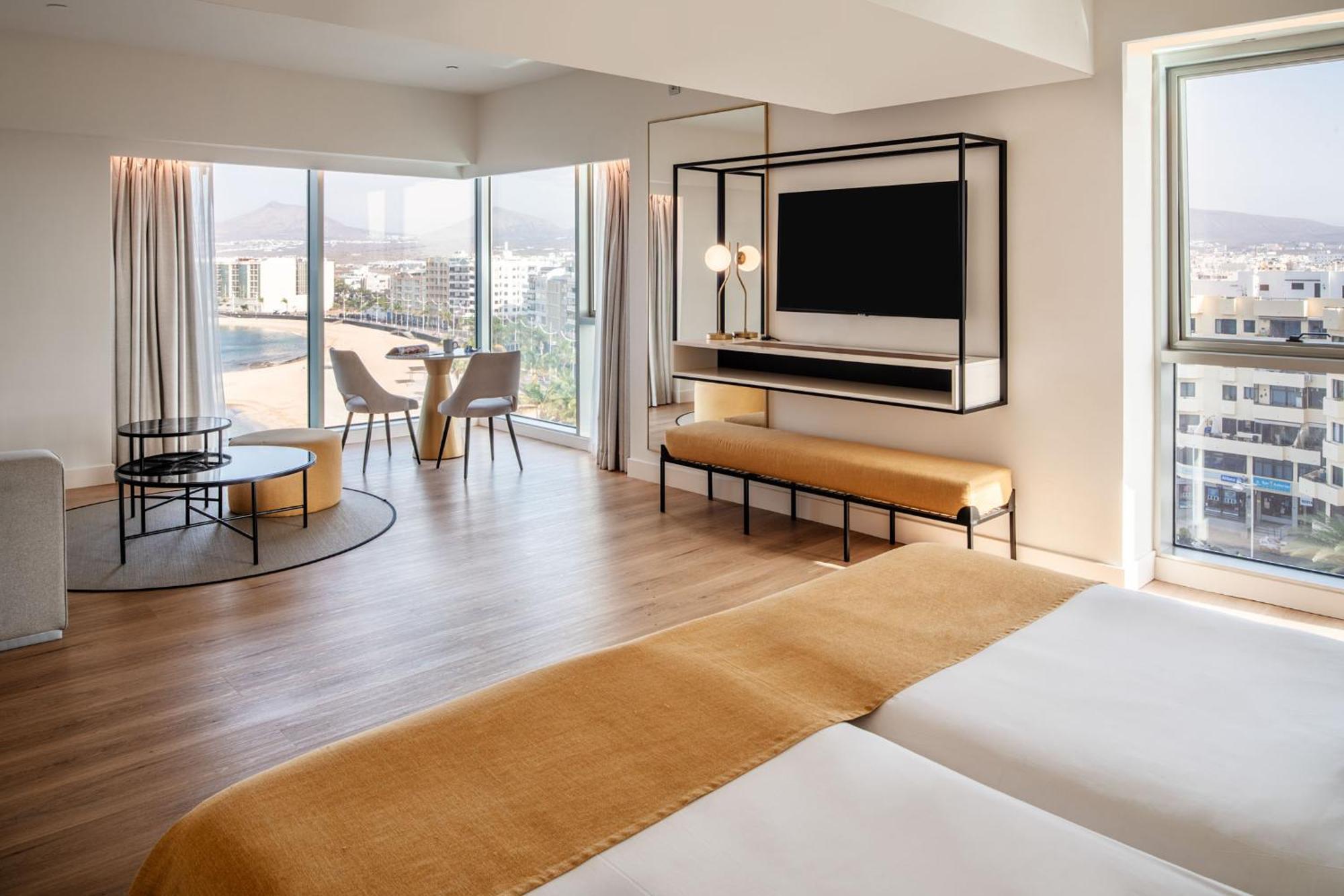 Arrecife Gran Hotel & Spa Екстер'єр фото A suite at the hotel